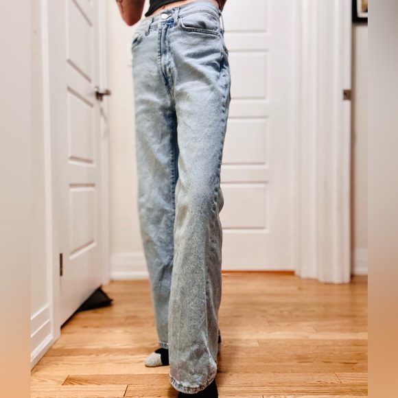 Highwaisted Flared Jeans From Urban Outfitters - Picture 11 of 14